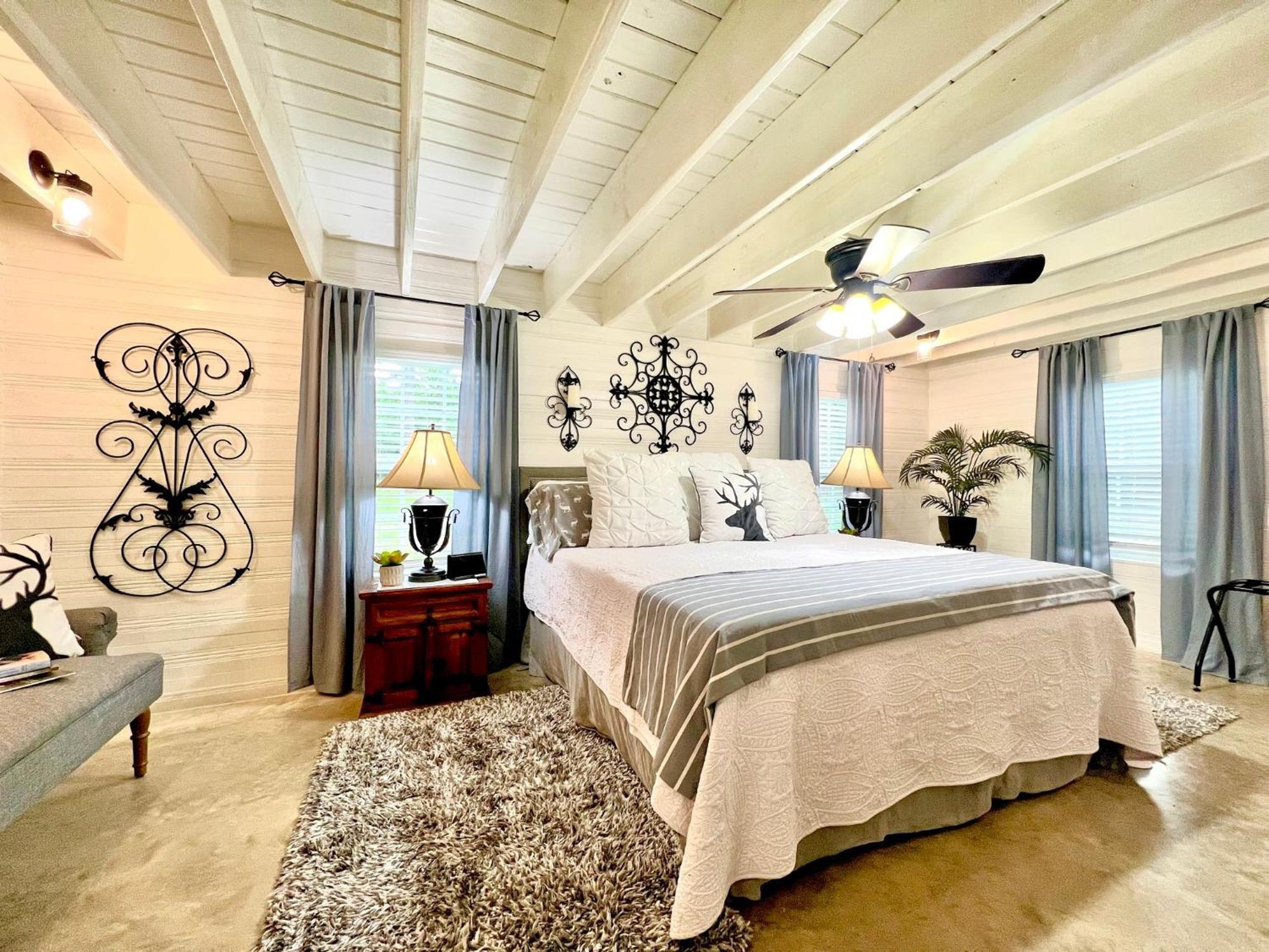A Tranquil Retreat Loaded With Ambiance! Sleeps 10 Villa Platt Exteriör bild